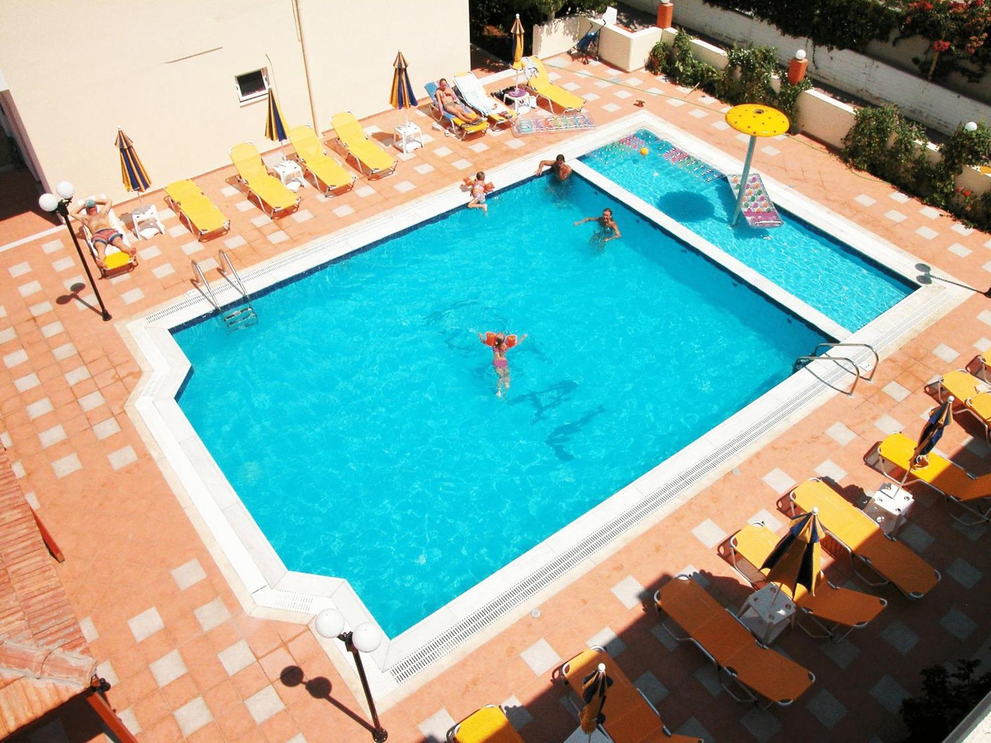 Ideal Hotel Kokkini Hani Kültér fotó