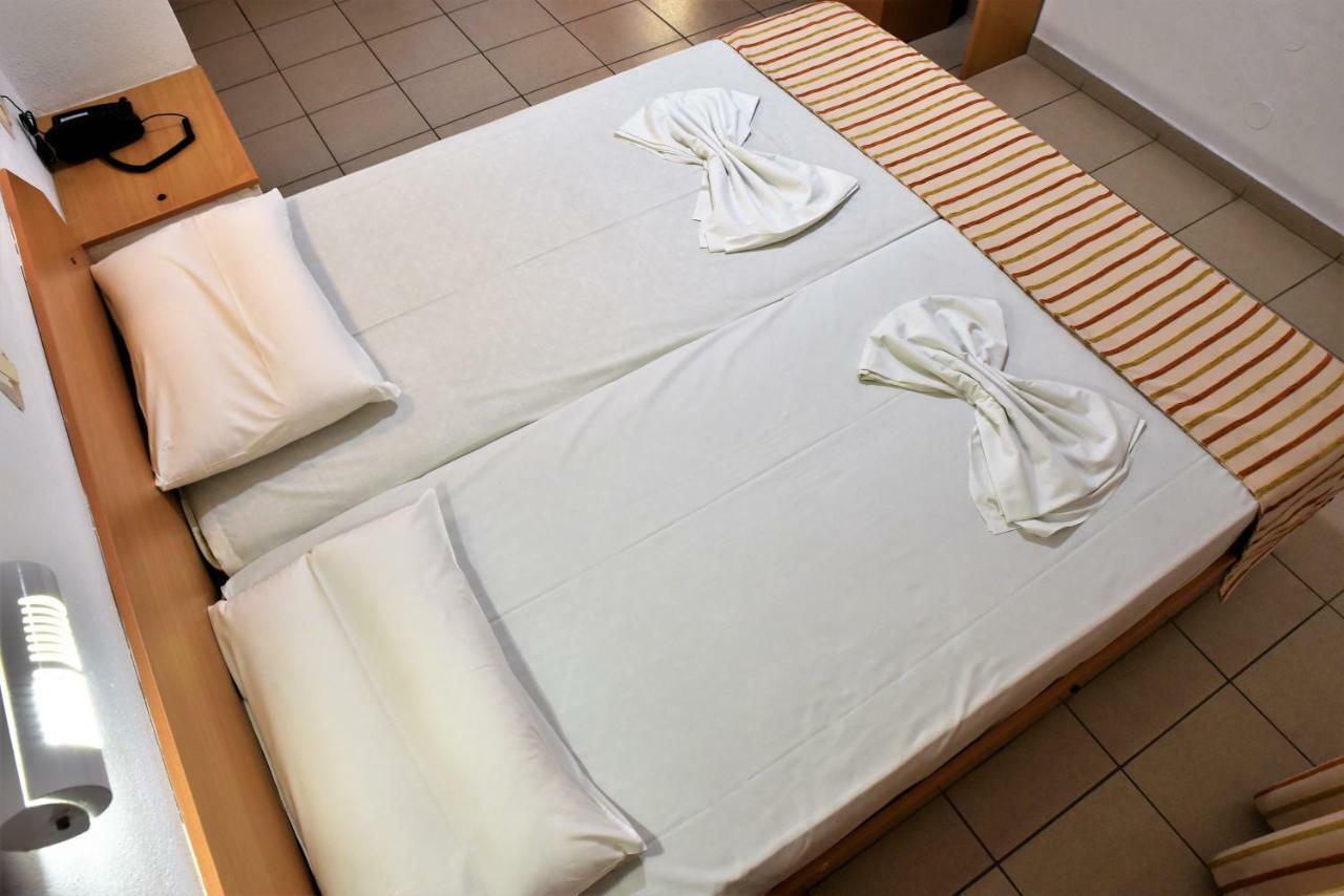 Ideal Hotel Kokkini Hani Kültér fotó
